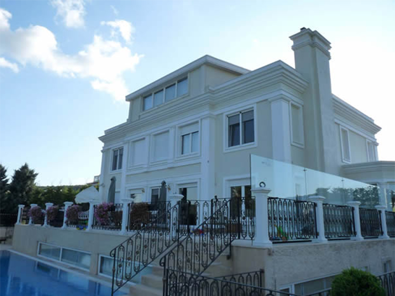 Demir House