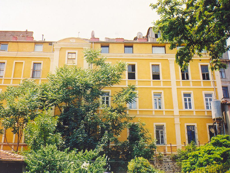 Köşe Palas Apartmanı (Galata)